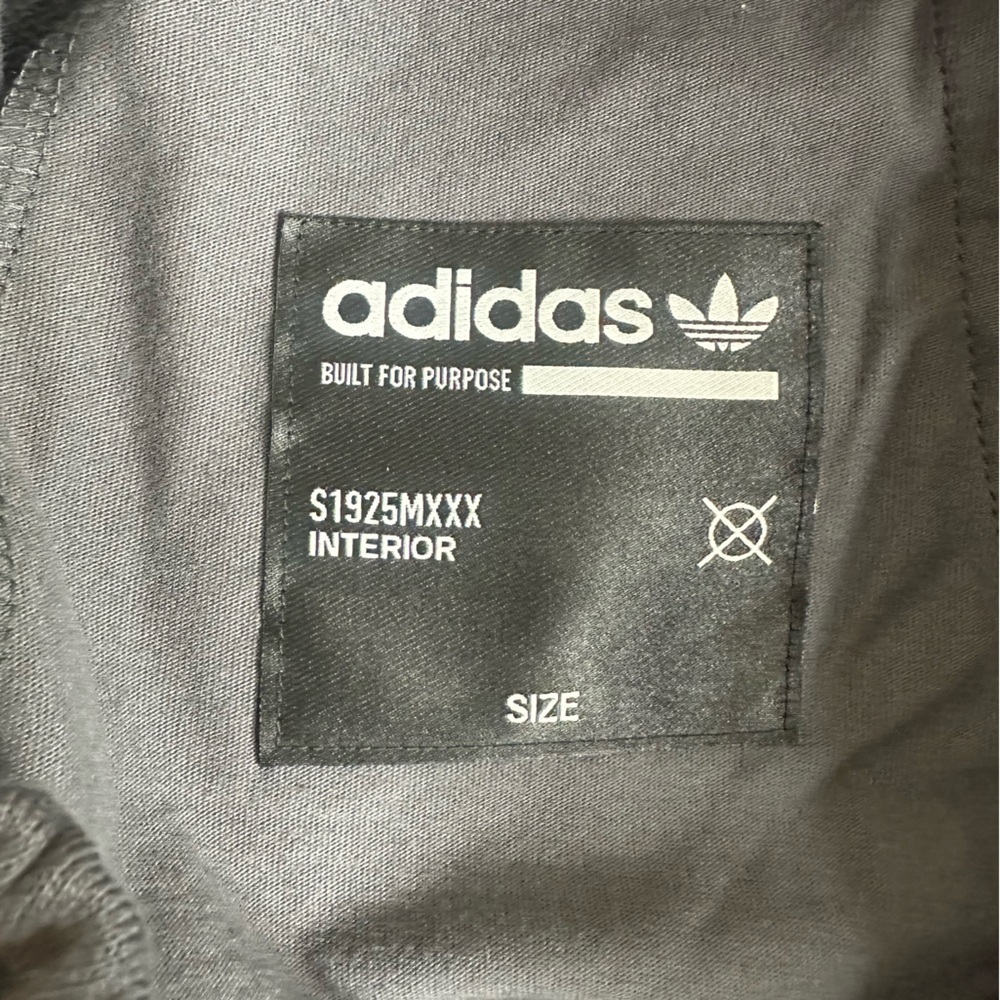 adidas Originals SHORT DV1928 Coal - Picture 7 of 7